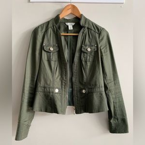 White House Black Market army green lightweight jacket size 2.
